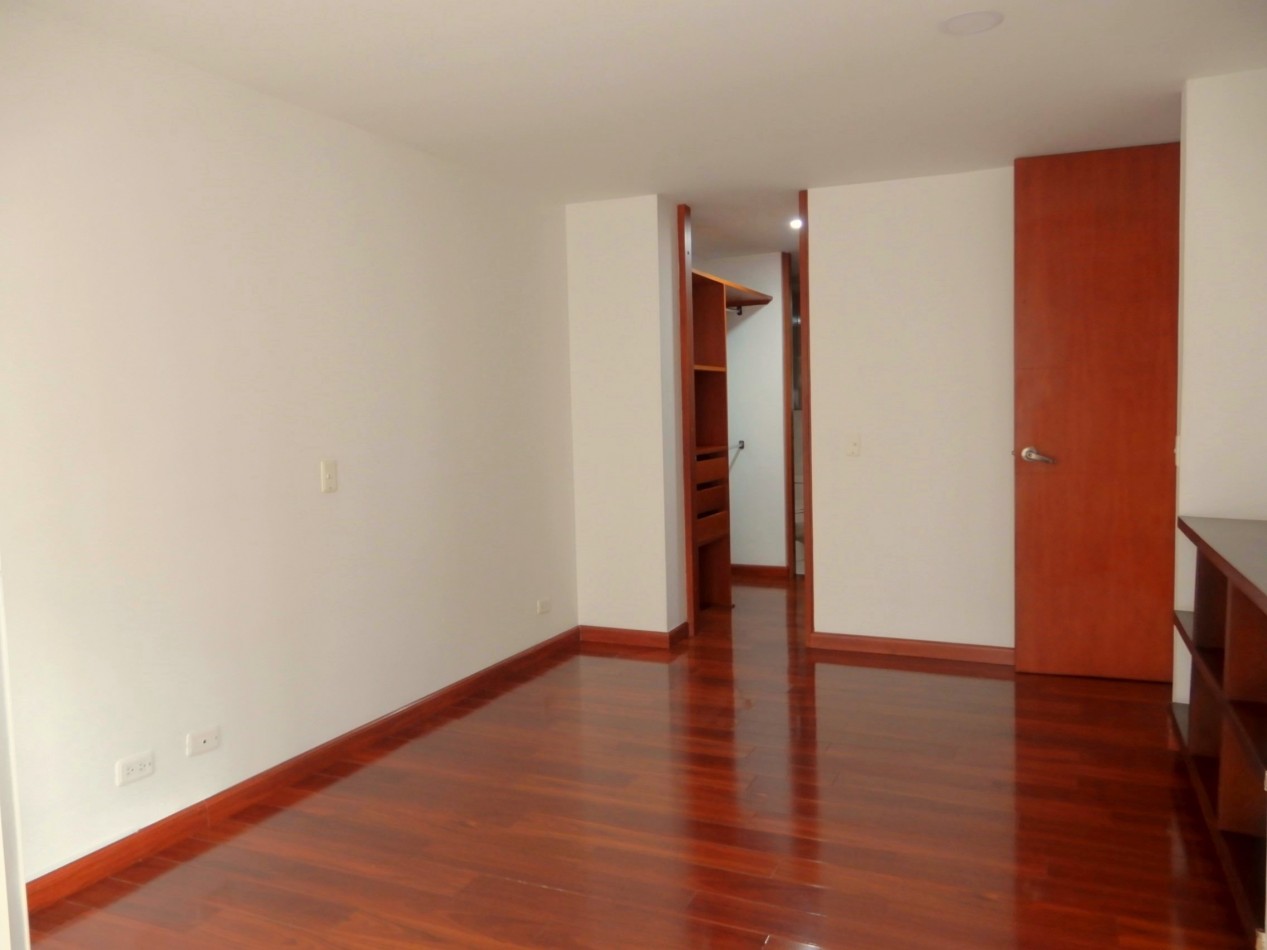 Apartamento en Venta Bella Suiza 1 Alcoba con Balcon