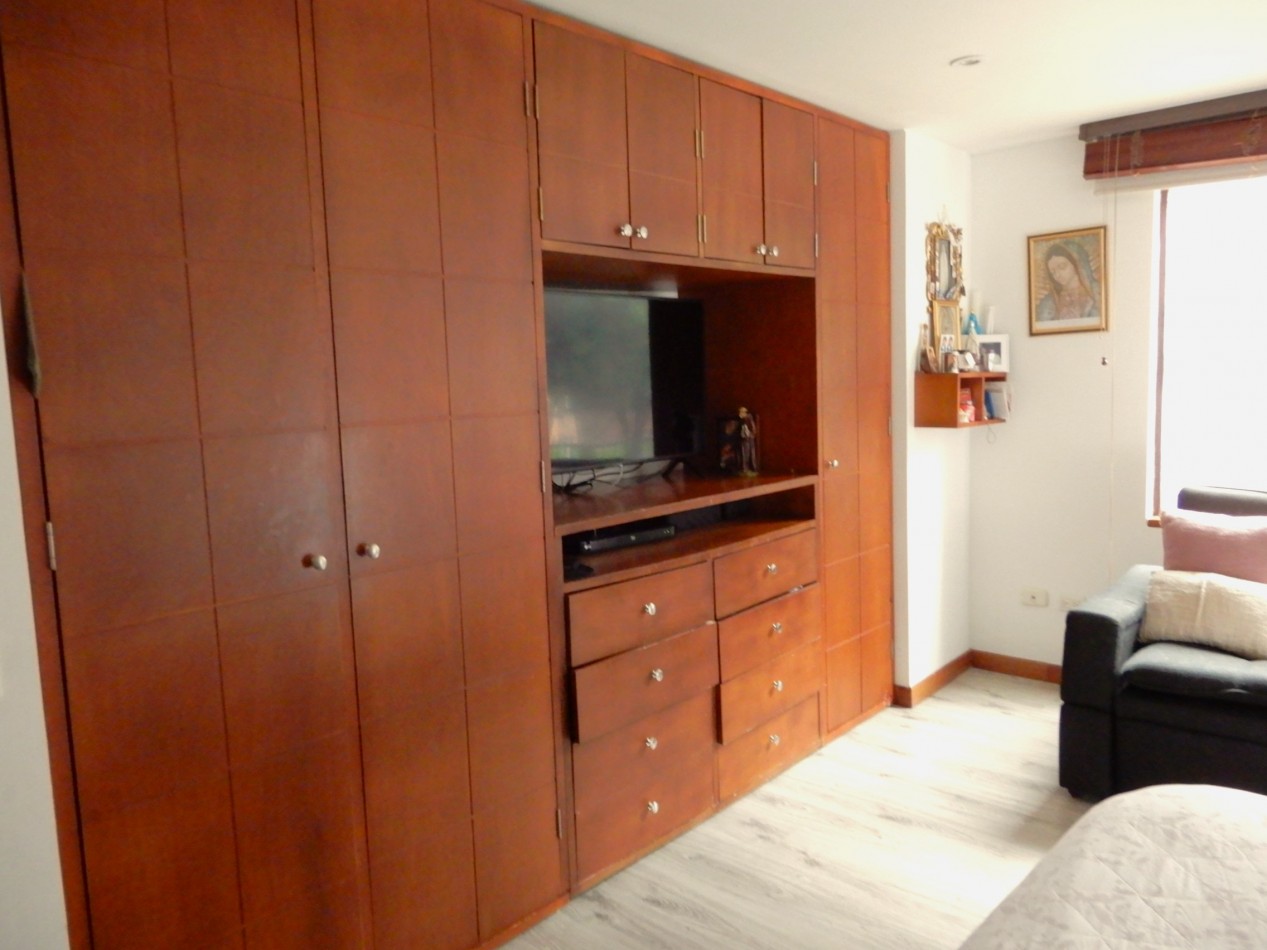 Apartamento en Venta Multicentro Totalmente Remodelado Exterior 3 Alcobas y 1 Parqueadero