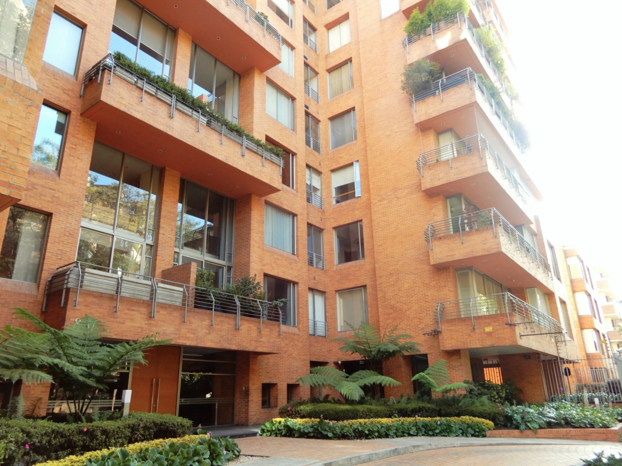 Apartamento en Venta Cabrera 4 Alcobas y Terrazas