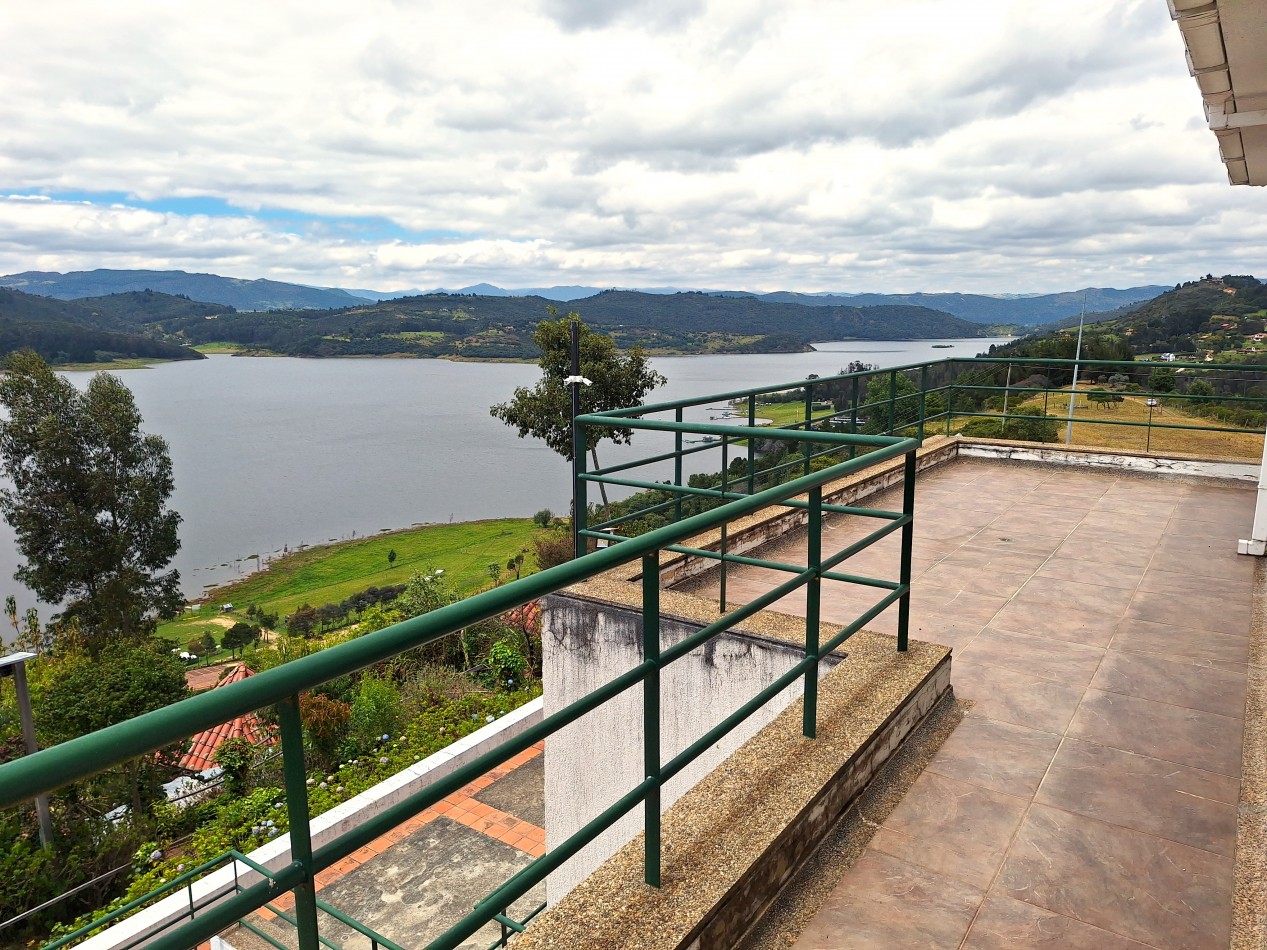 Casa en Venta Municipio Sesquile frente a Embalse de Tomine