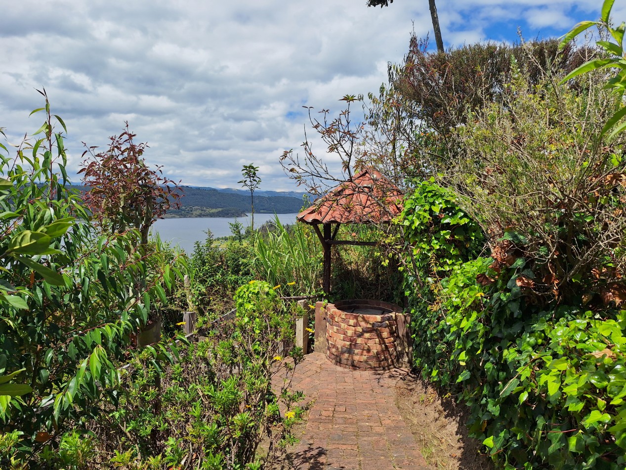 Casa en Venta Municipio Sesquile frente a Embalse de Tomine