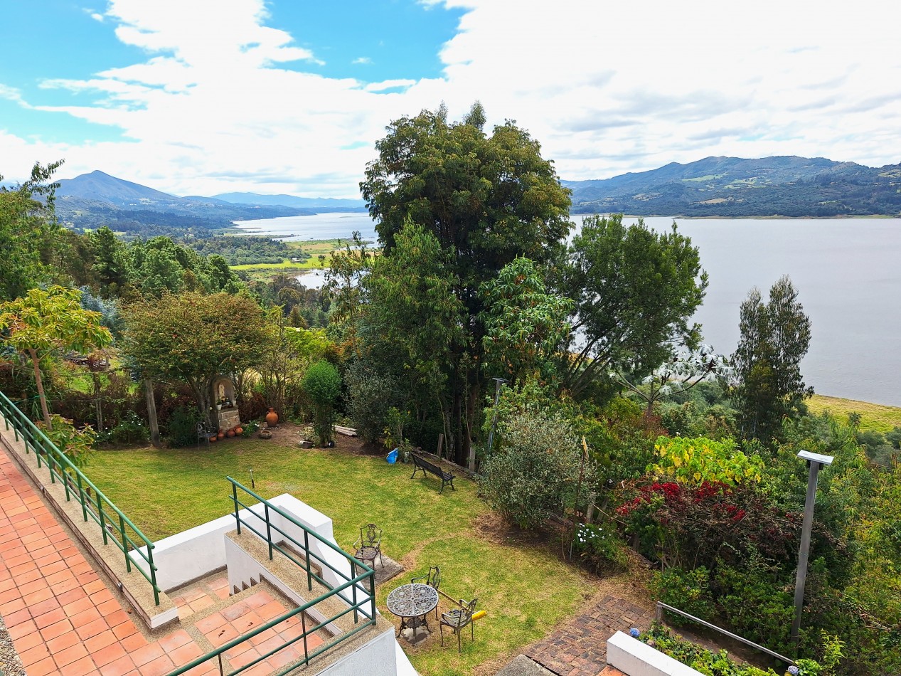 Casa en Venta Municipio Sesquile frente a Embalse de Tomine