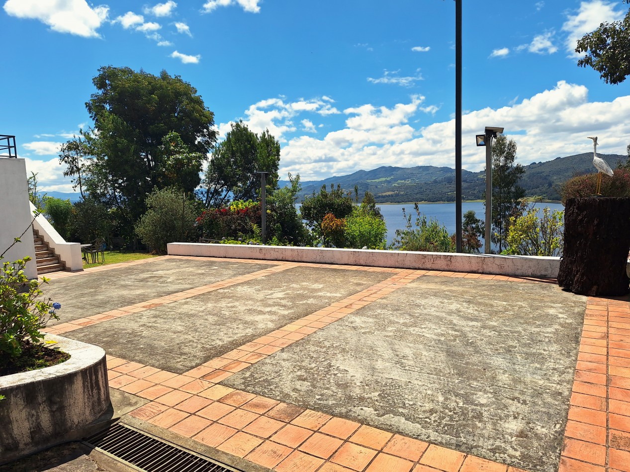 Casa en Venta Municipio Sesquile frente a Embalse de Tomine