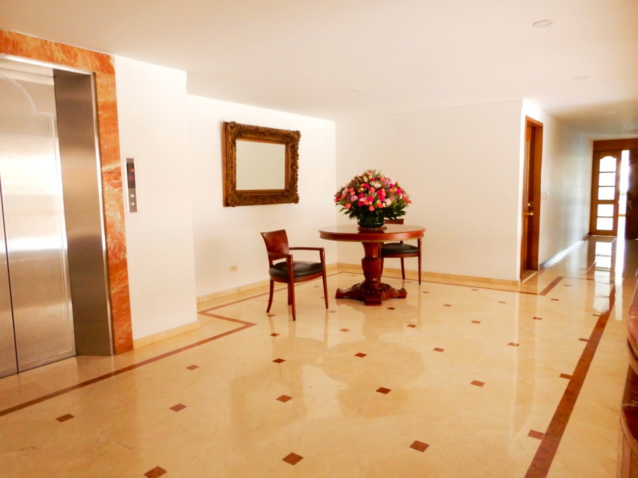 Apartamento en Venta PH Duplex San Patricio 3 Alcobas y Terraza