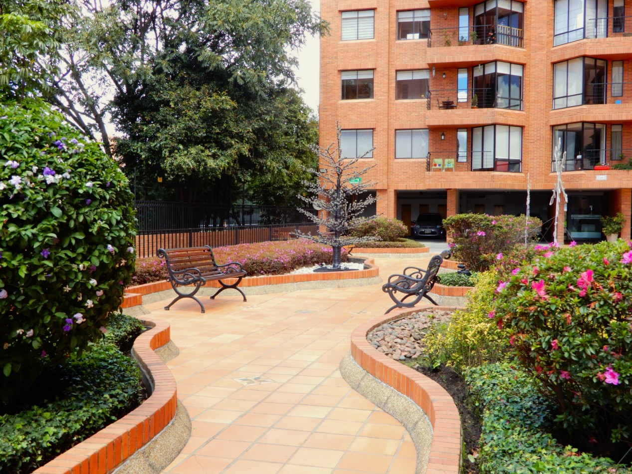 Apartamento en Venta Colina Campestre Conjunto Cerrado 3 Alcobas y Balcon