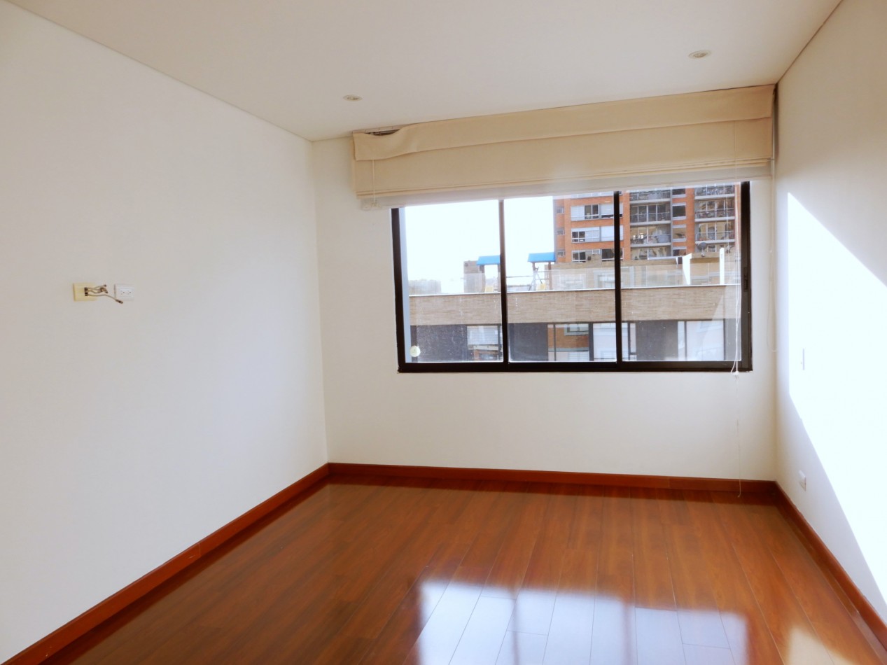 Apartamento en Arriendo Bella Suiza 3 Alcobas y 2 Parqueaderos