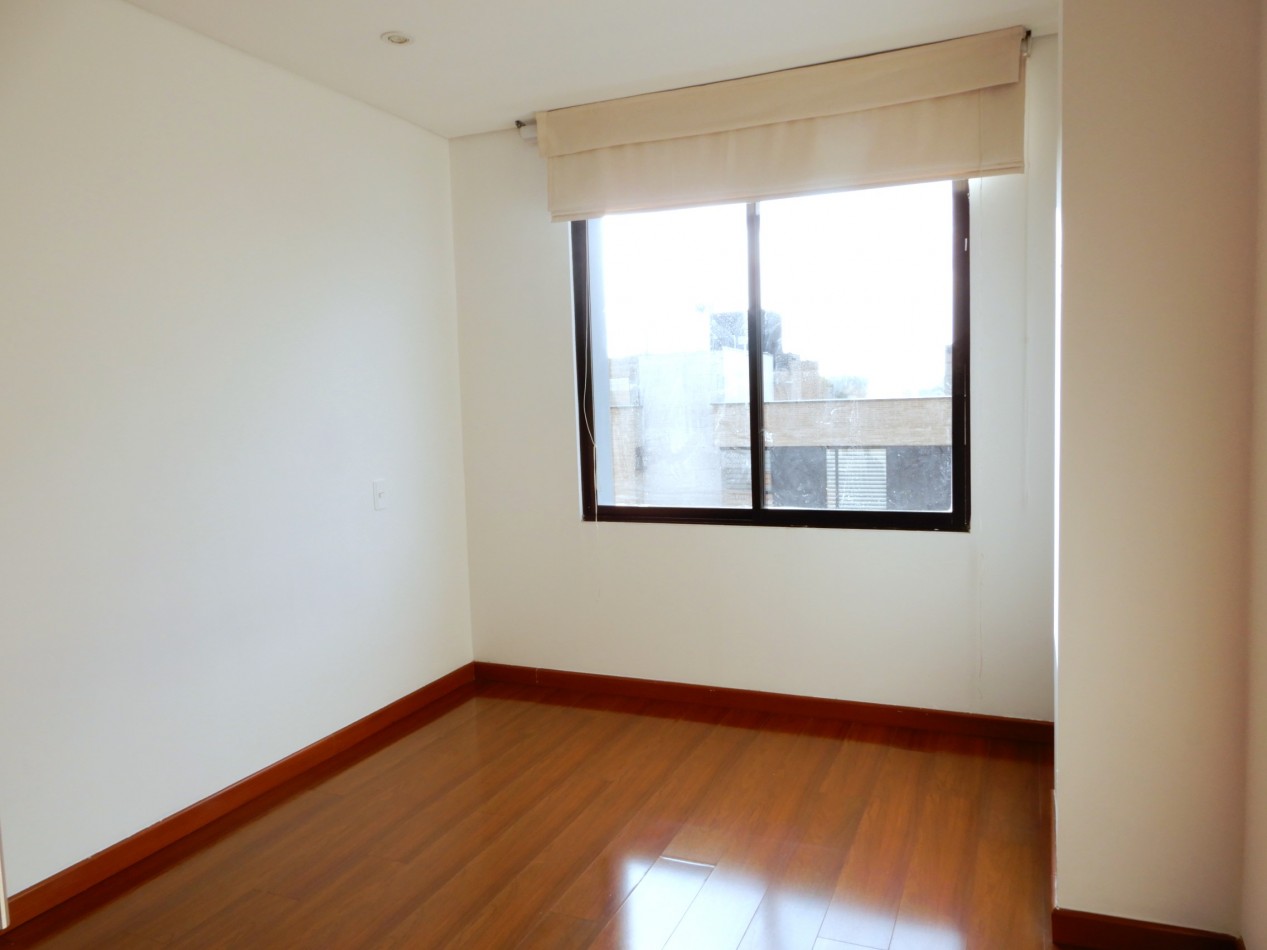 Apartamento en Arriendo Bella Suiza 3 Alcobas y 2 Parqueaderos