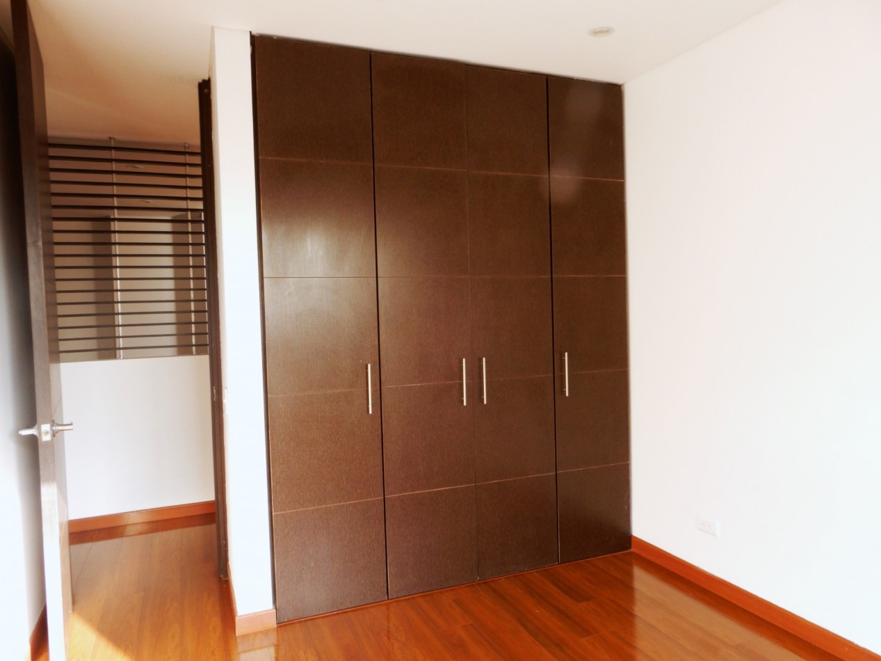 Apartamento en Arriendo Bella Suiza 3 Alcobas y 2 Parqueaderos