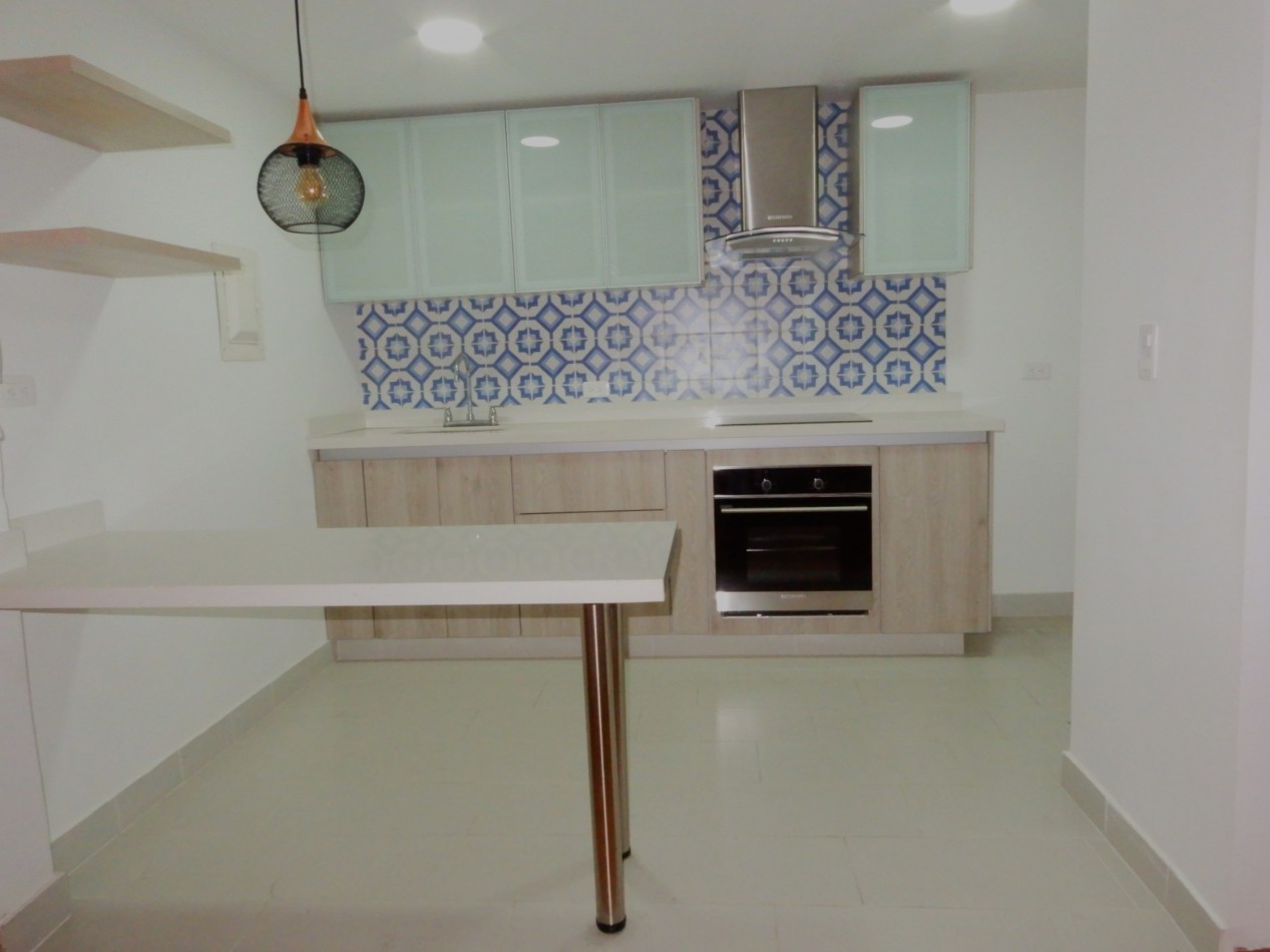 Apartamento en Arriendo Multicentro Una Alcoba y Estudio con Parqueadero