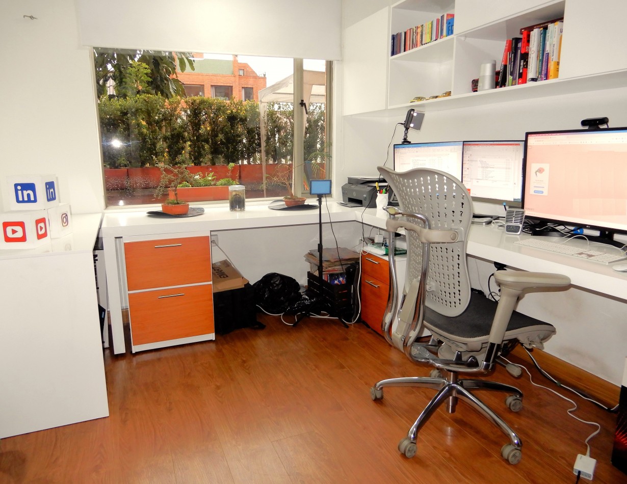 Apartamento en Venta Contador en Club House 3 Alcobas y Terraza
