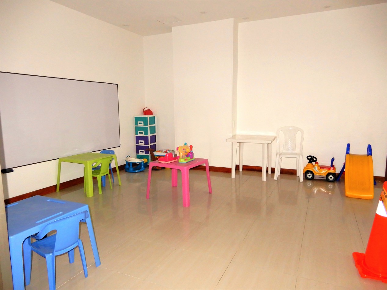 Apartamento en Venta Contador en Club House 3 Alcobas y Terraza