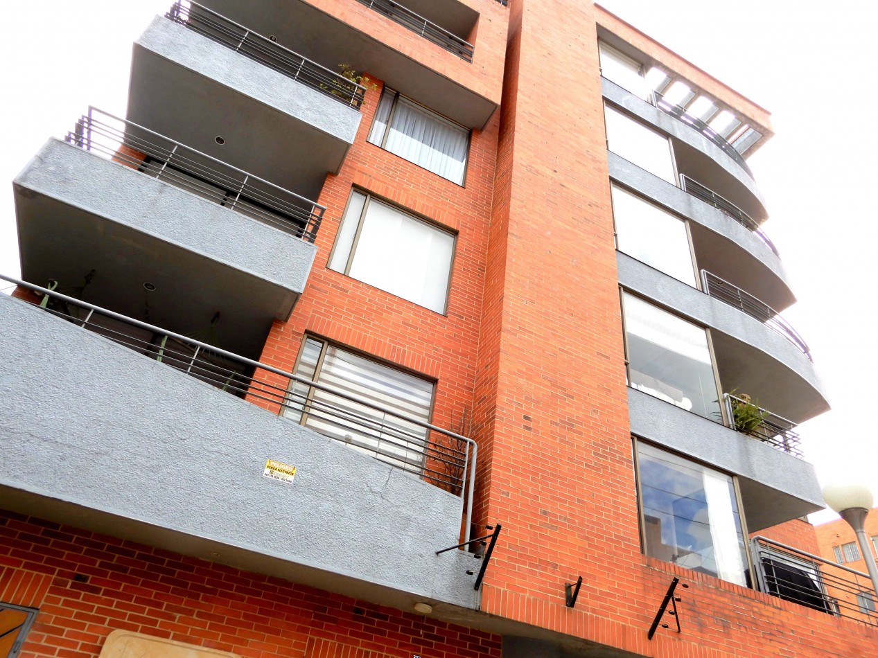 Apartamento en Arriendo Santa Barbara Occidental 2 alcobas y balcones