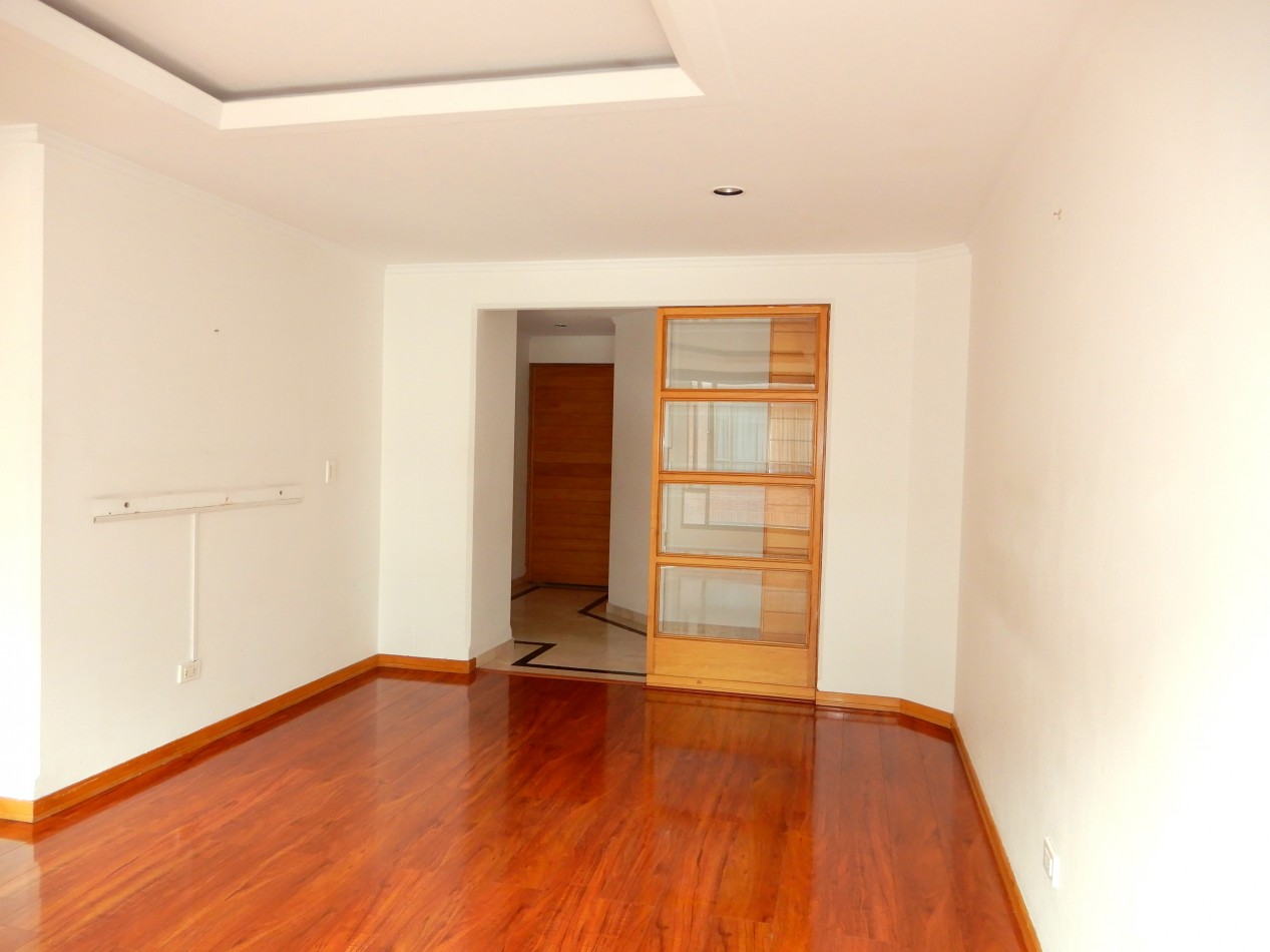 Apartamento en Arriendo Santa Barbara Occidental 2 alcobas y balcones