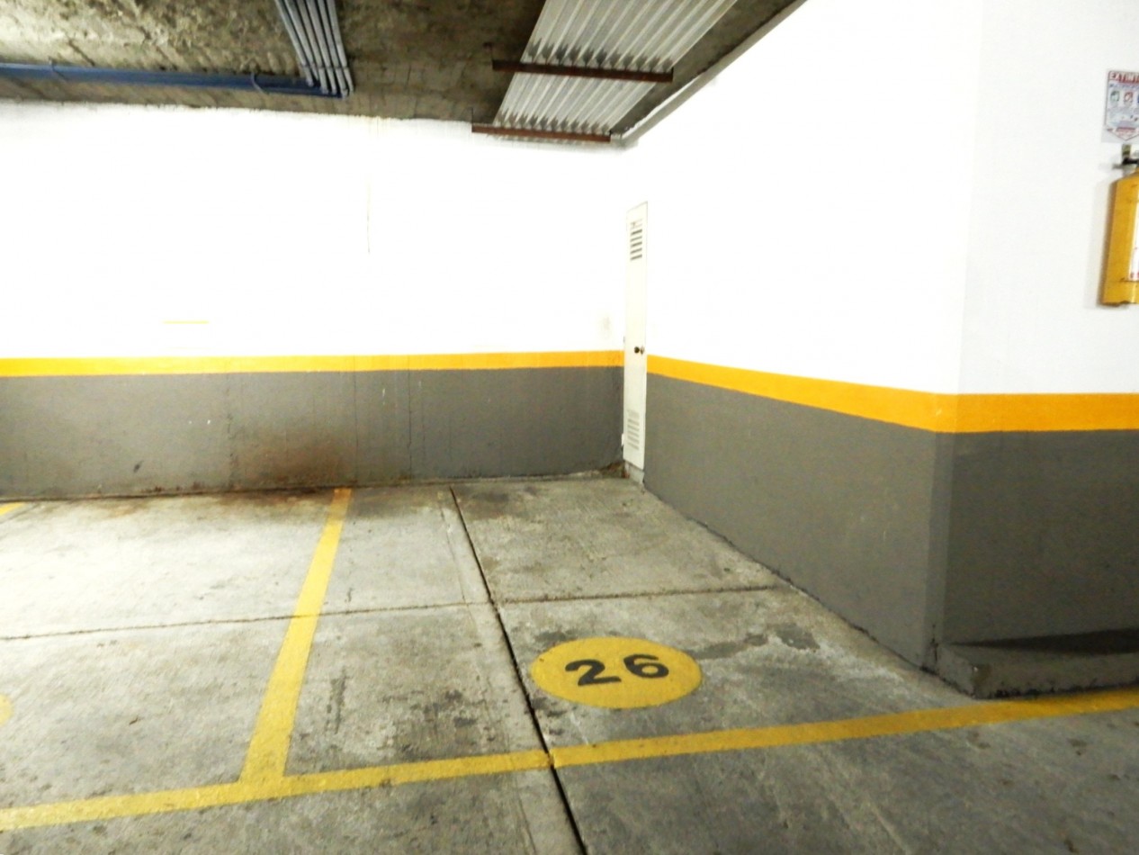 Apartamento en Venta Rosales Bajo con 2 Alcobas y 2 Parqueaderos.