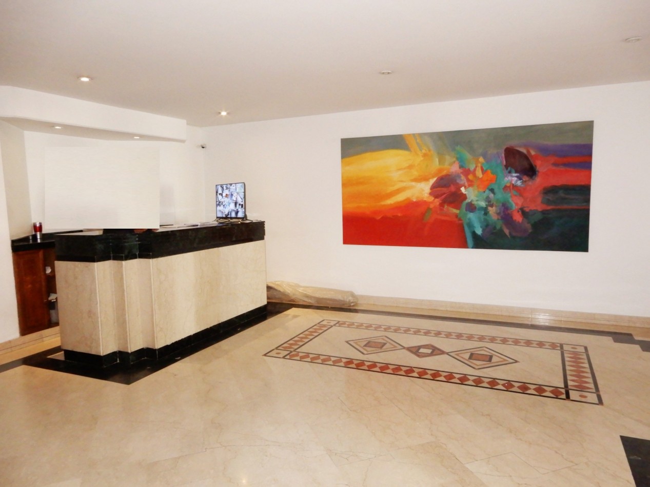 Apartamento en Venta Rosales Bajo con 2 Alcobas y 2 Parqueaderos.