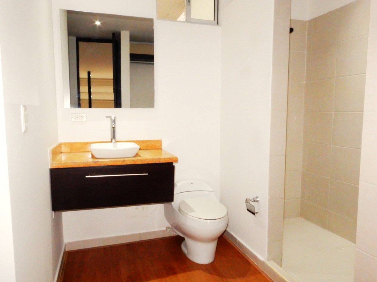 Apartamento en Arriendo Chico Norte Duplex 1 Alcoba y 1 Parqueadero.