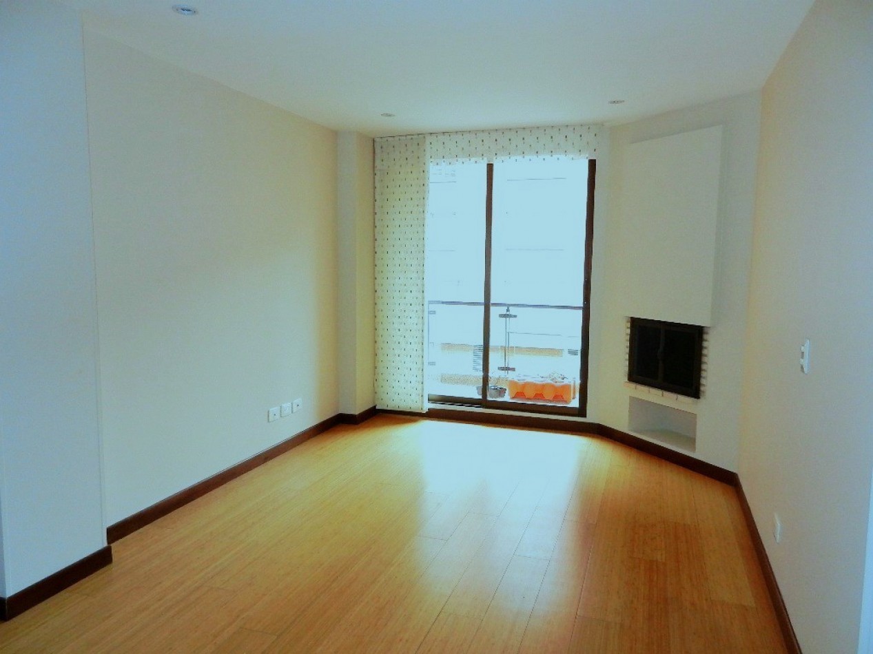 Apartamento en Arriendo Bella Suiza 2 Alcobas con Balcon y 2 Parqueaderos
