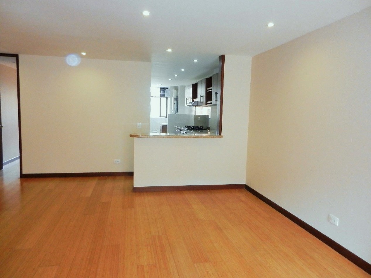 Apartamento en Arriendo Bella Suiza 2 Alcobas con Balcon y 2 Parqueaderos