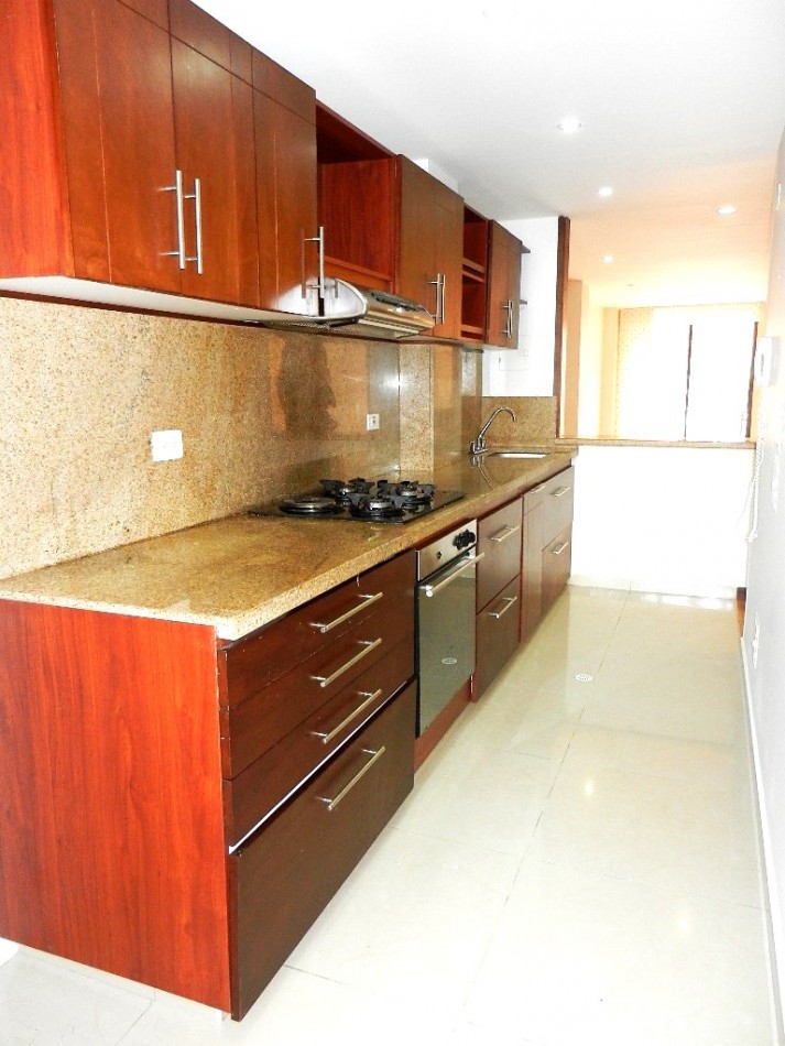 Apartamento en Arriendo Bella Suiza 2 Alcobas con Balcon y 2 Parqueaderos