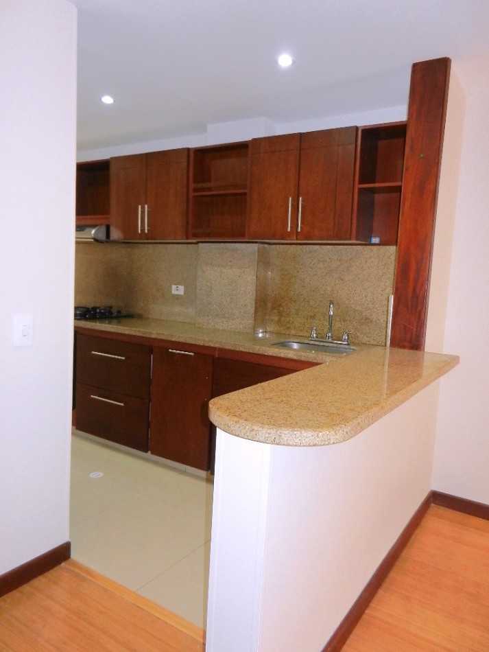 Apartamento en Arriendo Bella Suiza 2 Alcobas con Balcon y 2 Parqueaderos