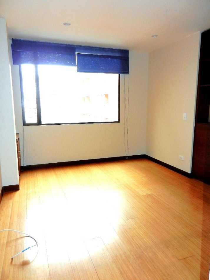 Apartamento en Arriendo Bella Suiza 2 Alcobas con Balcon y 2 Parqueaderos