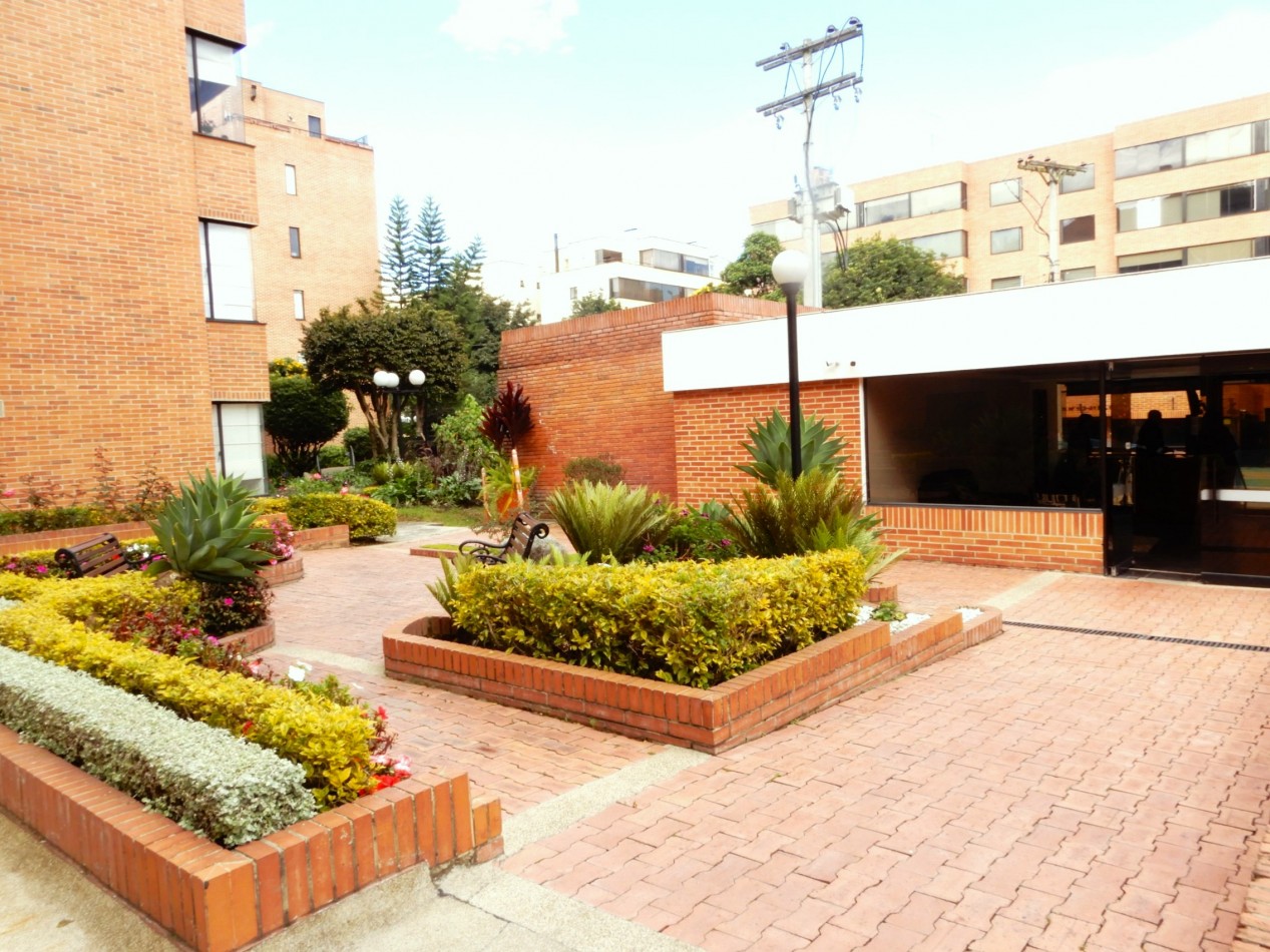 APARTAMENTO EN ARRIENDO MULTICENTRO AMOBLADO  1 ALCOBA Y ESTUDIO