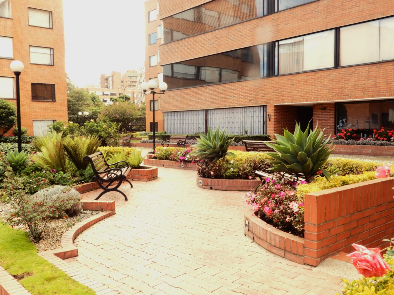 APARTAMENTO EN ARRIENDO MULTICENTRO AMOBLADO  1 ALCOBA Y ESTUDIO