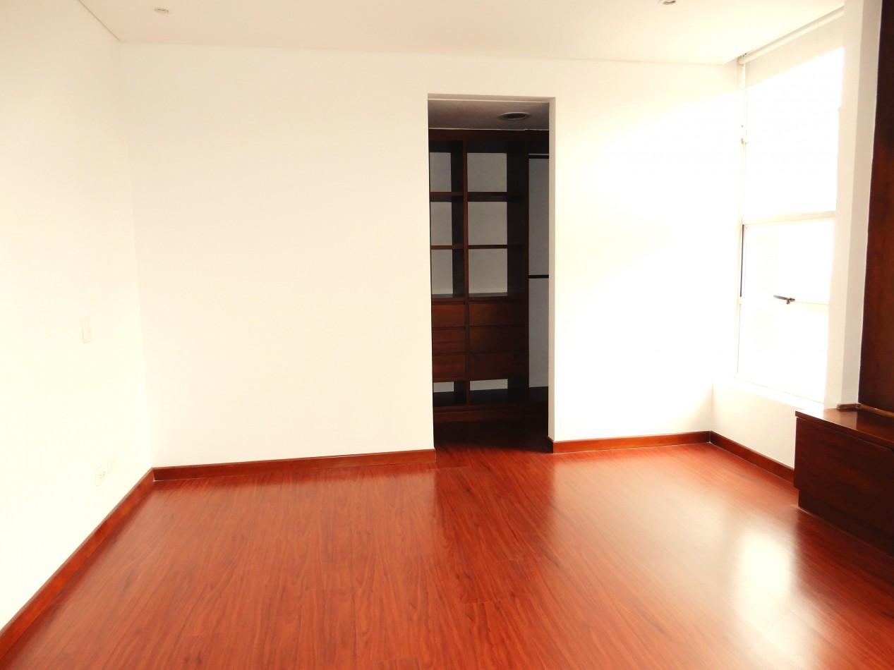 Apartamento en Arriendo Chico Norte 2 Alcobas y 1 Parqueadero.