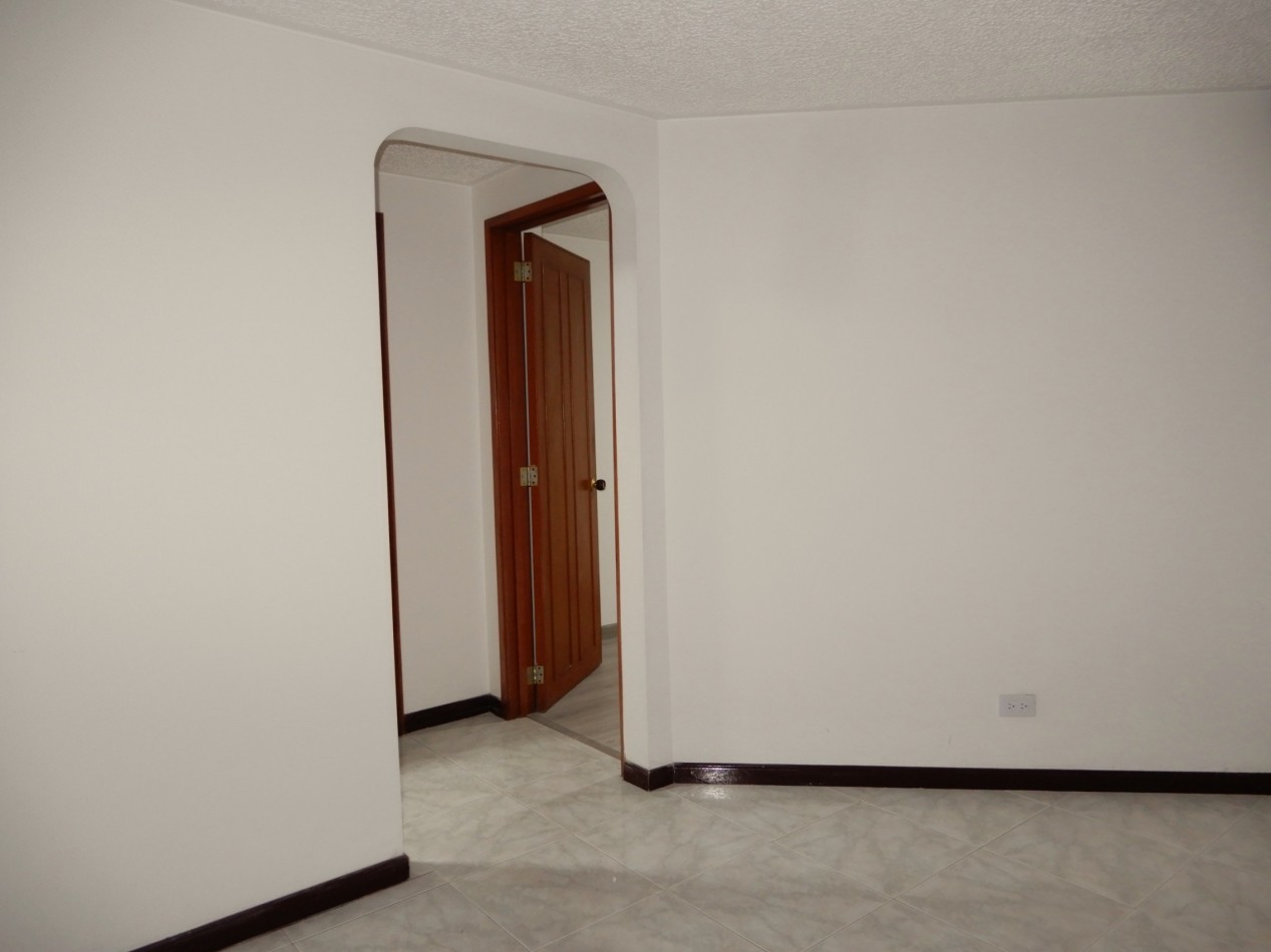 Apartaestudio en Arriendo Belmira con 1 parqueadero y Deposito