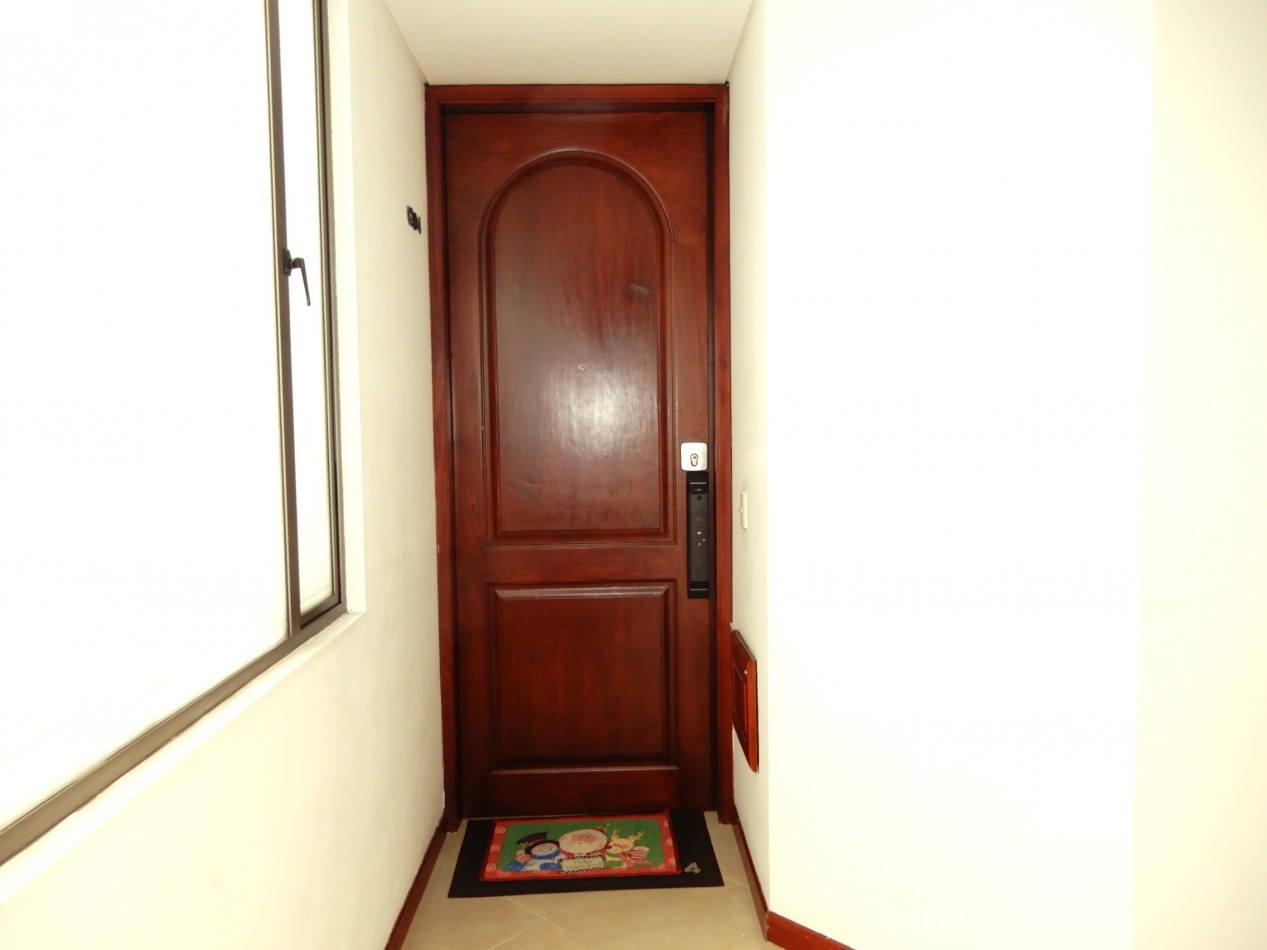 Apartamento en Venta Colina Campestre en Conjunto 3 Alcobas y 3 Parqueaderos.