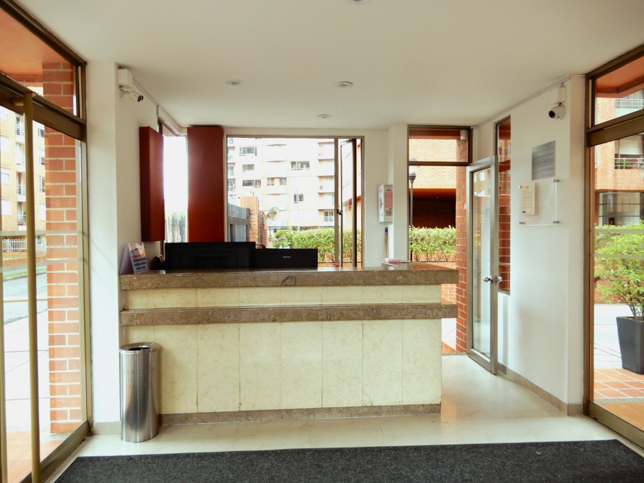 Apartamento en Venta Colina Campestre en Conjunto 3 Alcobas y 3 Parqueaderos.