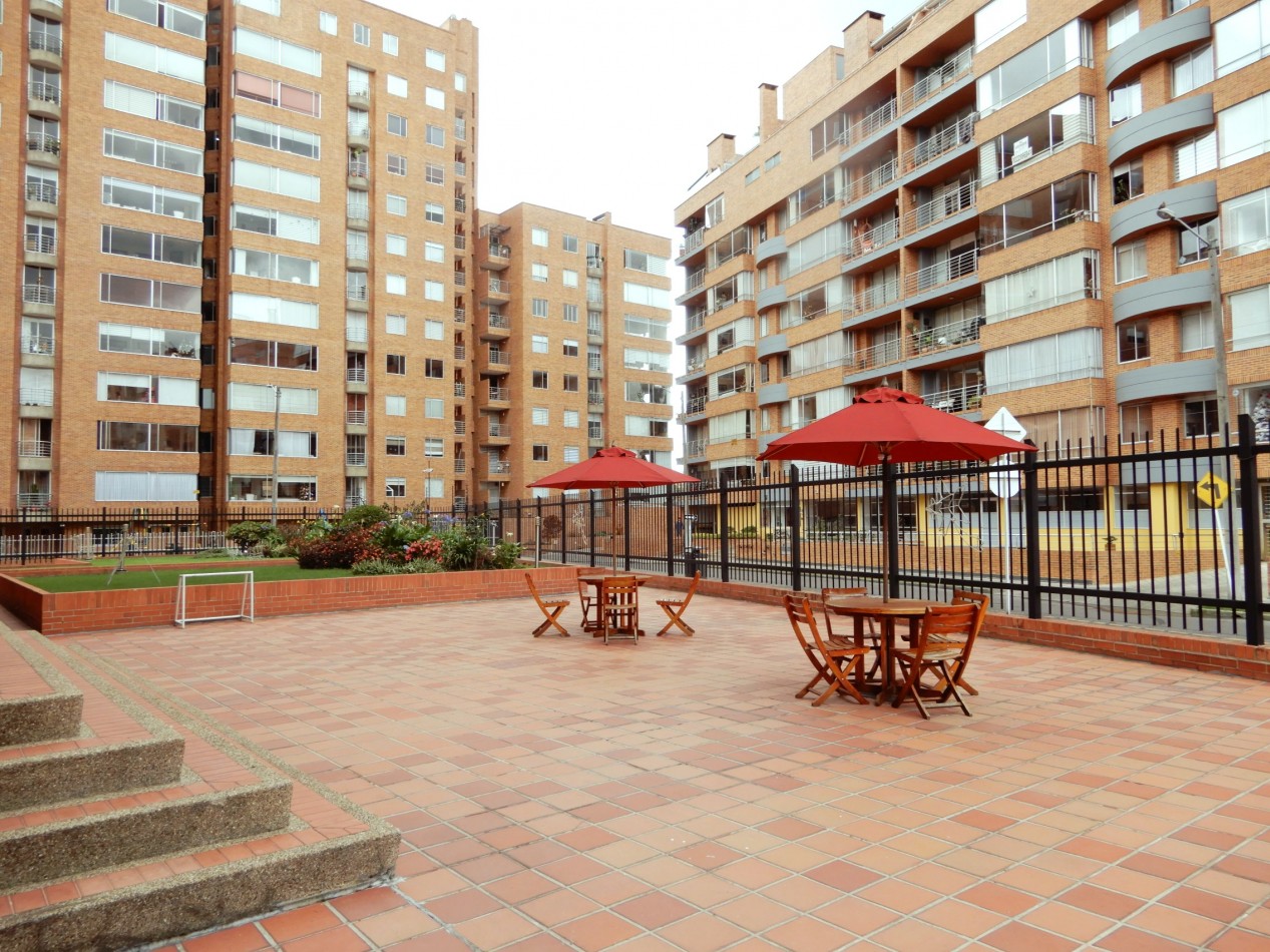 Apartamento en Venta Colina Campestre en Conjunto 3 Alcobas y 3 Parqueaderos.