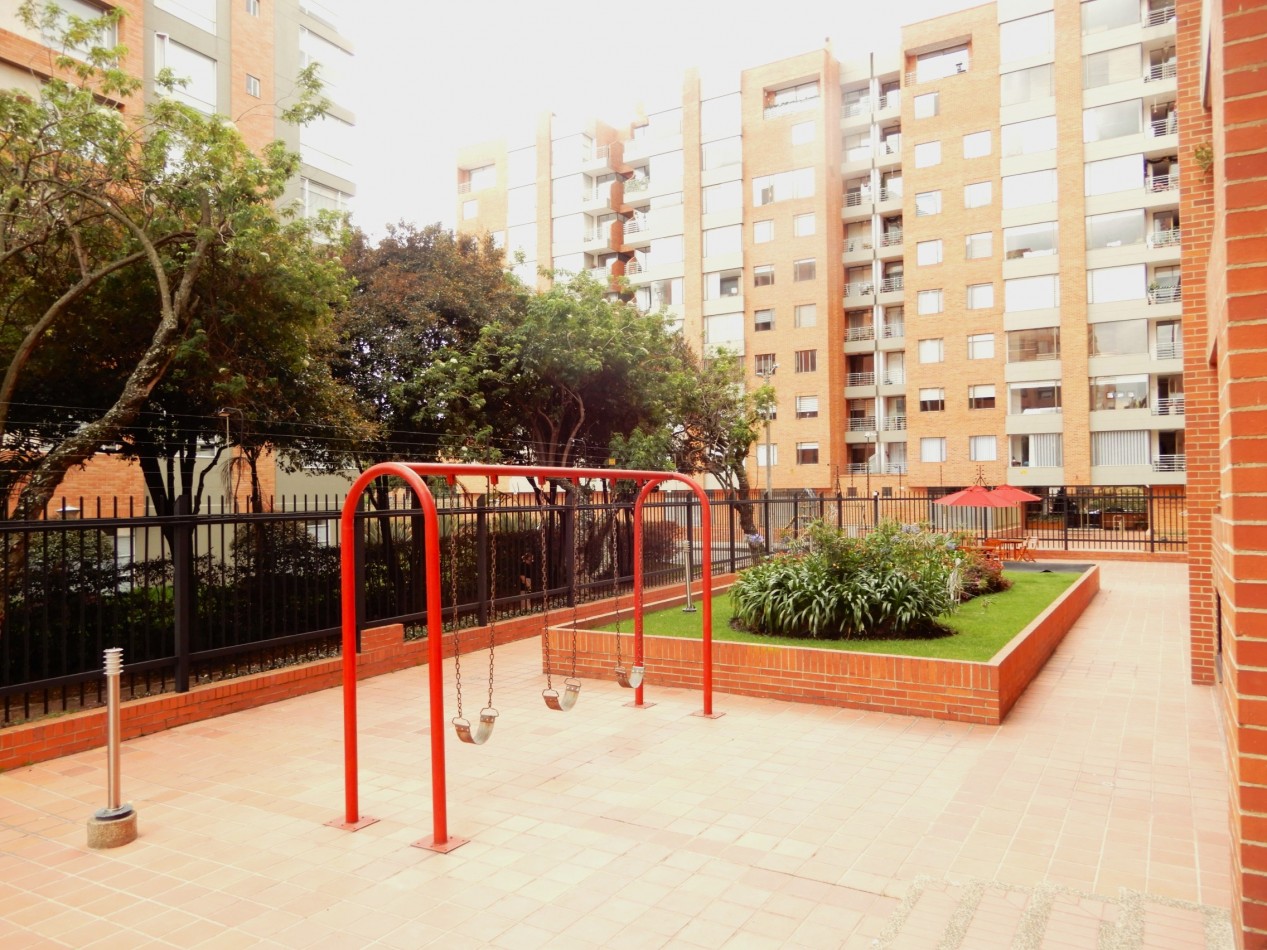 Apartamento en Venta Colina Campestre en Conjunto 3 Alcobas y 3 Parqueaderos.