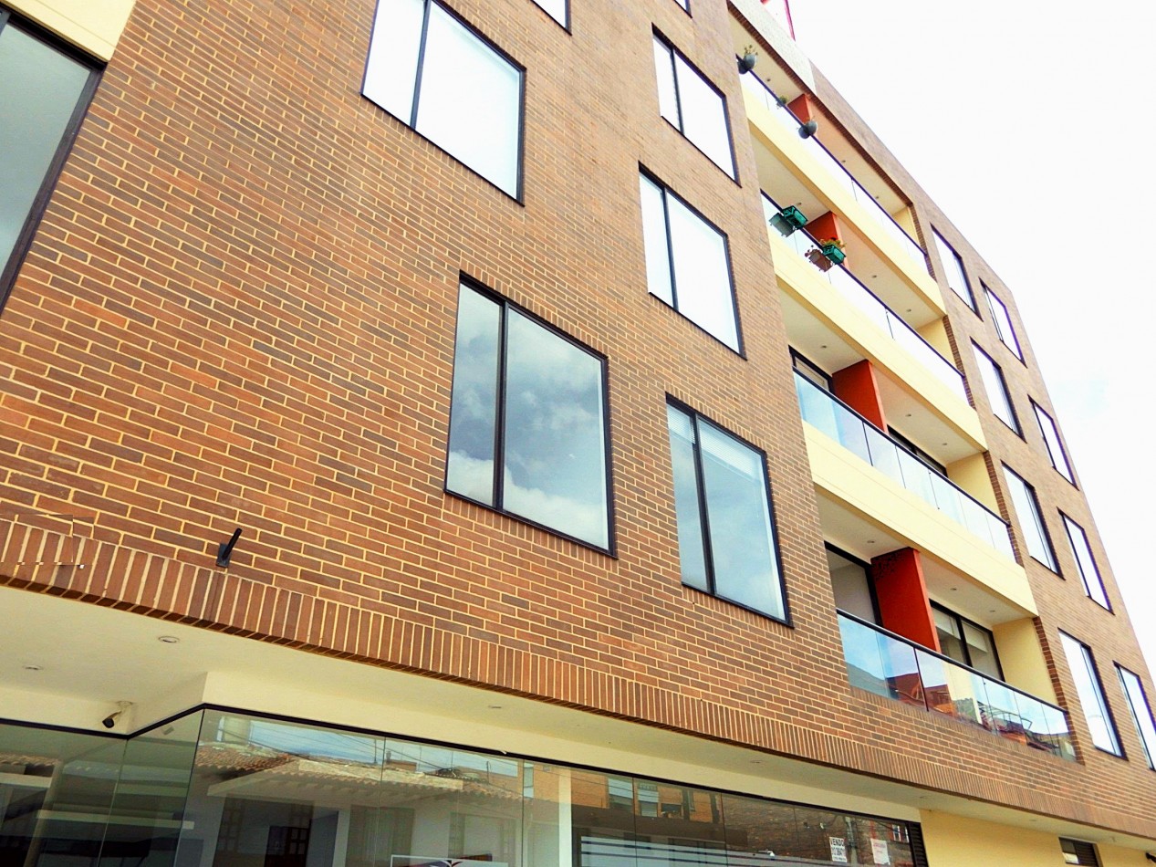 Apartaestudio en Arriendo Batan con Balcon y 1  Parqueadero.