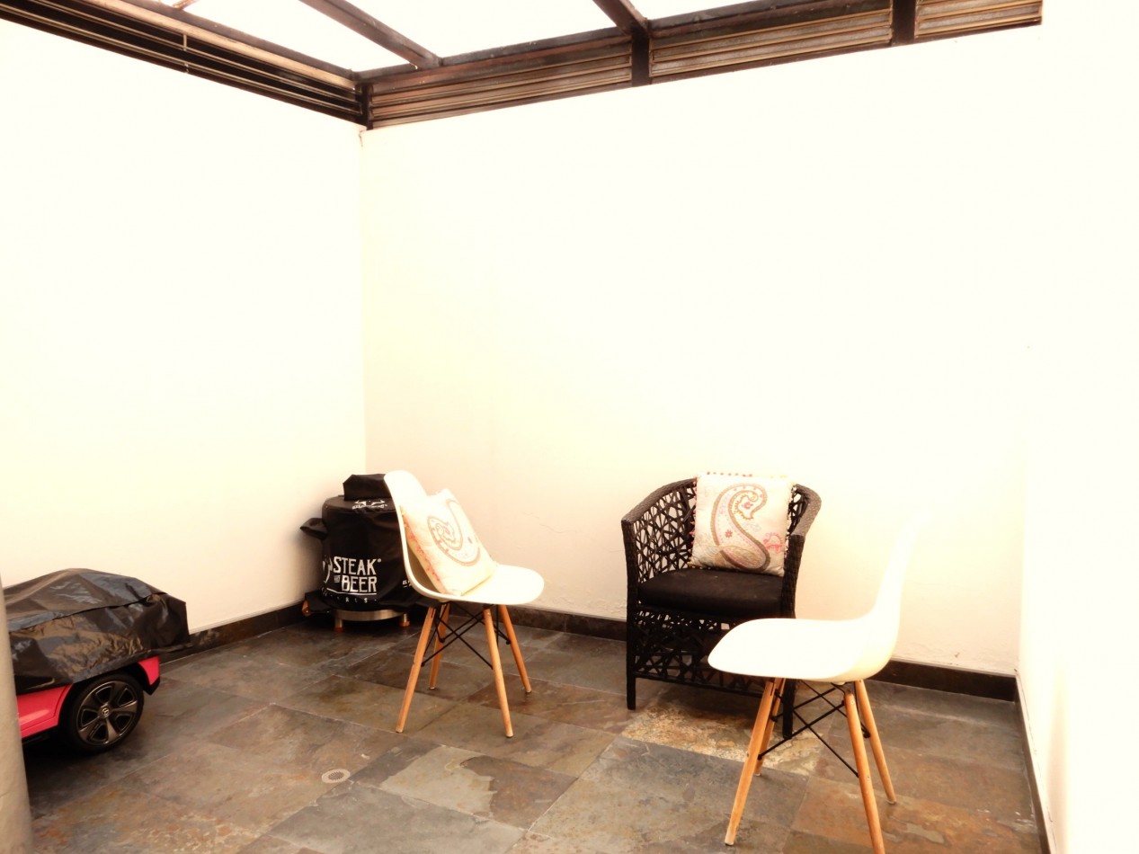 Casa en Venta Conjunto Bosques de Gratamira con 3 Alcobas y 3 parqueaderos.