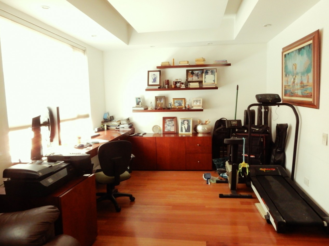 Casa en Venta Conjunto Bosques de Gratamira con 3 Alcobas y 3 parqueaderos.