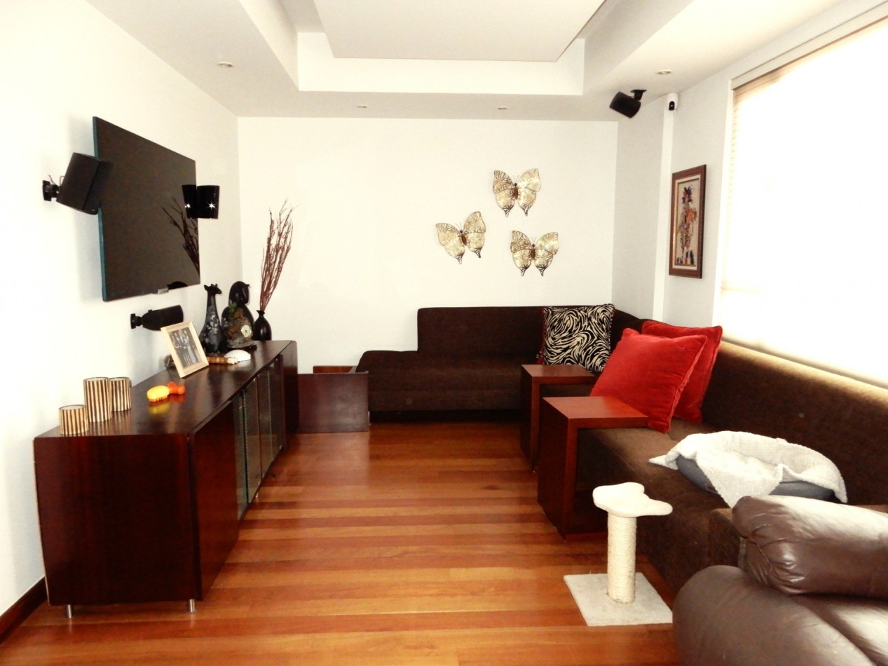 Casa en Venta Conjunto Bosques de Gratamira con 3 Alcobas y 3 parqueaderos.