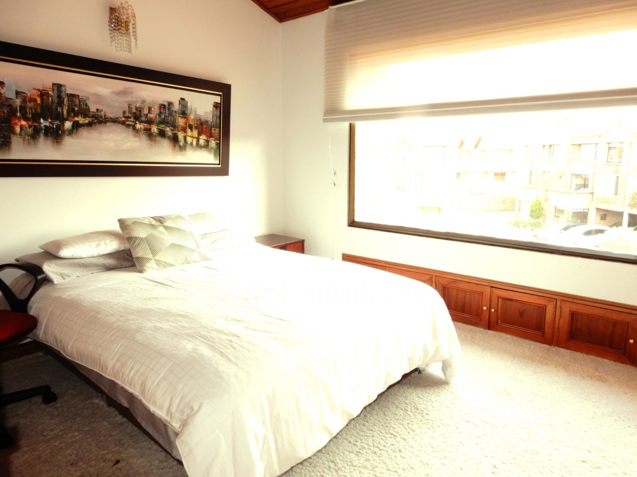 Casa en Venta Conjunto Bosques de Gratamira con 3 Alcobas y 3 parqueaderos.