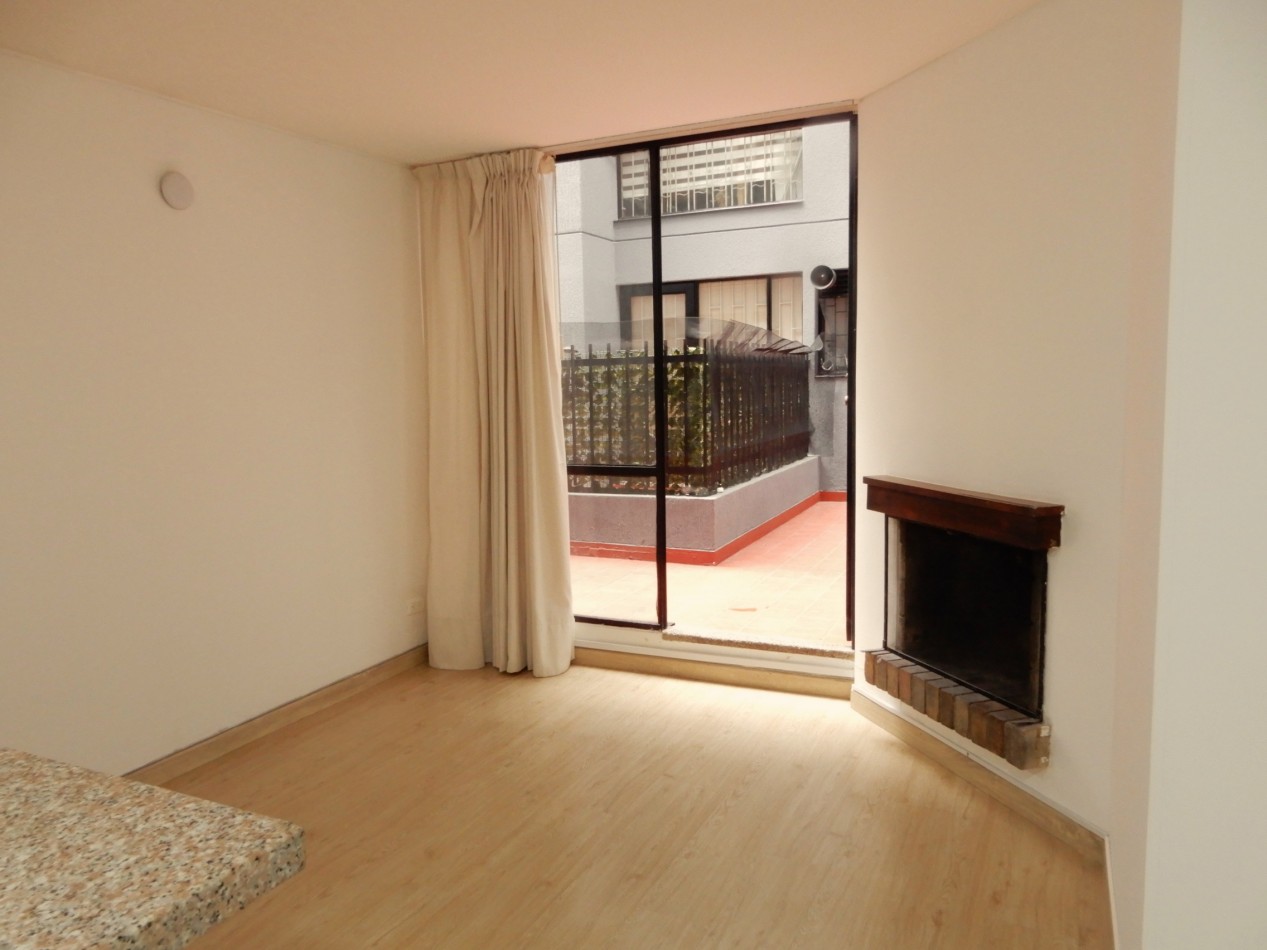 Apartaestudio en Arriendo Alhambra Remodelado y con Terraza