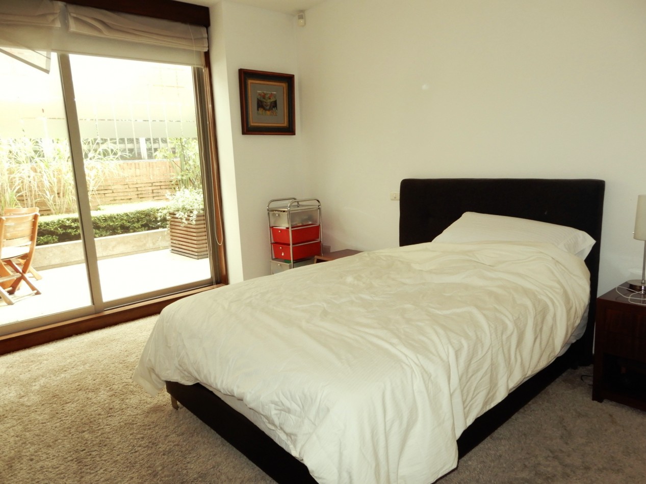 Apartamento en Arriendo Chico Reservado 3 Alcobas con Baño y Rodeado de Terraza