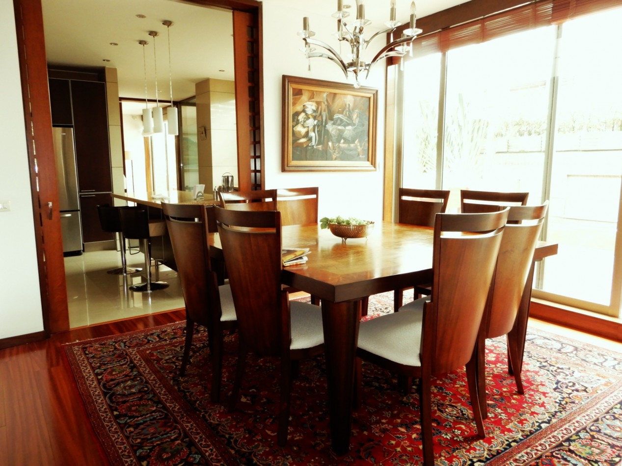 Apartamento en Arriendo Chico Reservado 3 Alcobas con Baño y Rodeado de Terraza