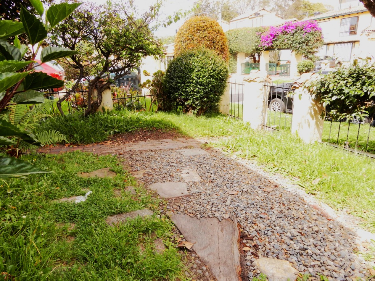Casa en Venta Colina Campestre 3 Alcobas y con Hermoso Jardin Interior