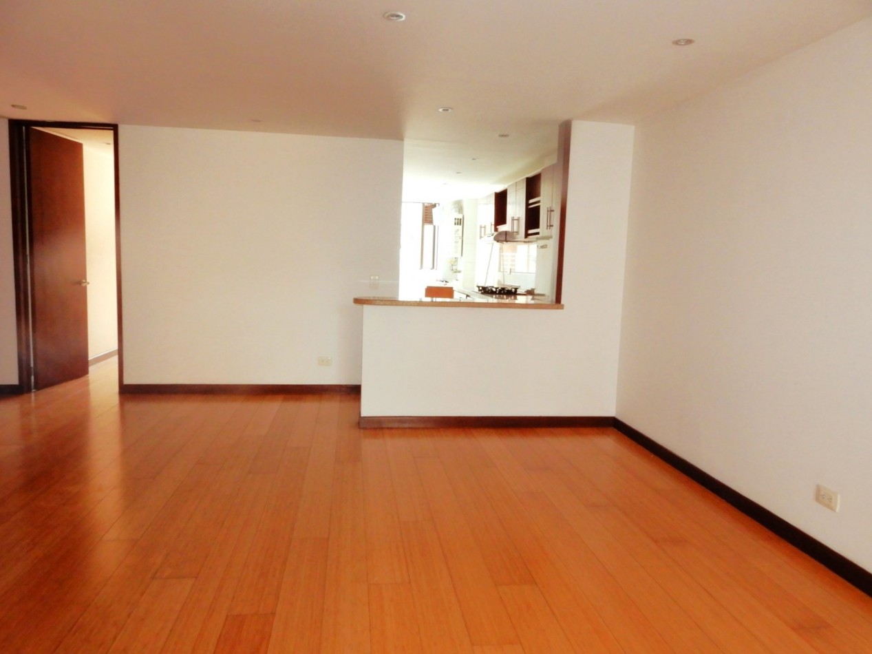 Apartamento en Arriendo Bella Suiza 2 Alcobas con Baño y 2 parqueaderos