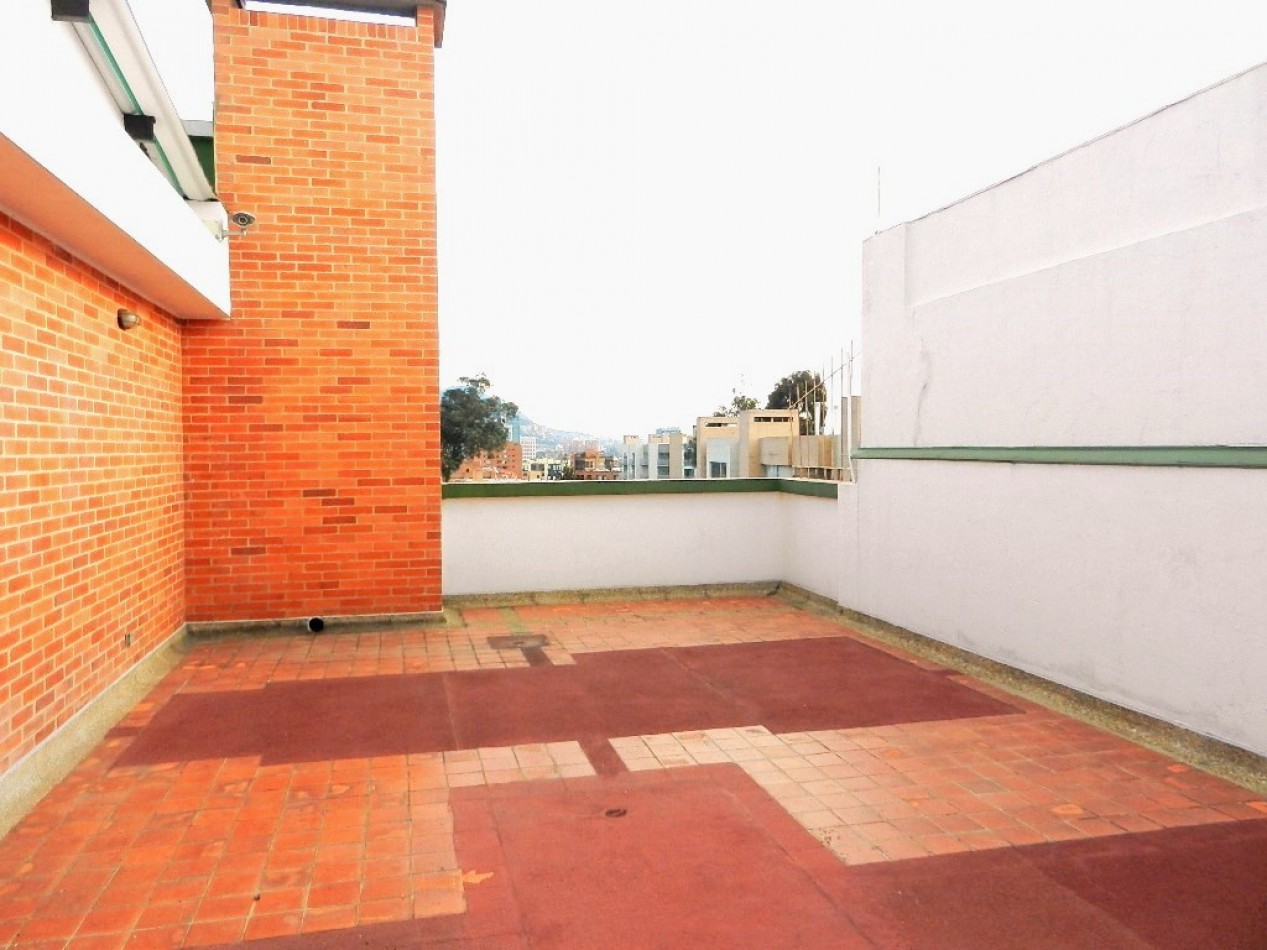 Apartamento en Arriendo Bella Suiza 2 Alcobas con Baño y 2 parqueaderos