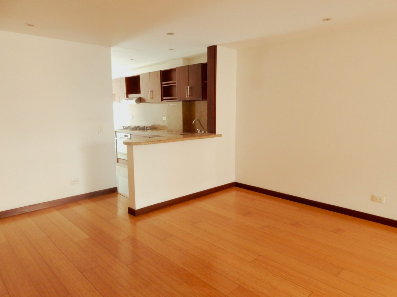 Apartamento en Arriendo Bella Suiza 2 Alcobas con Baño y 2 parqueaderos