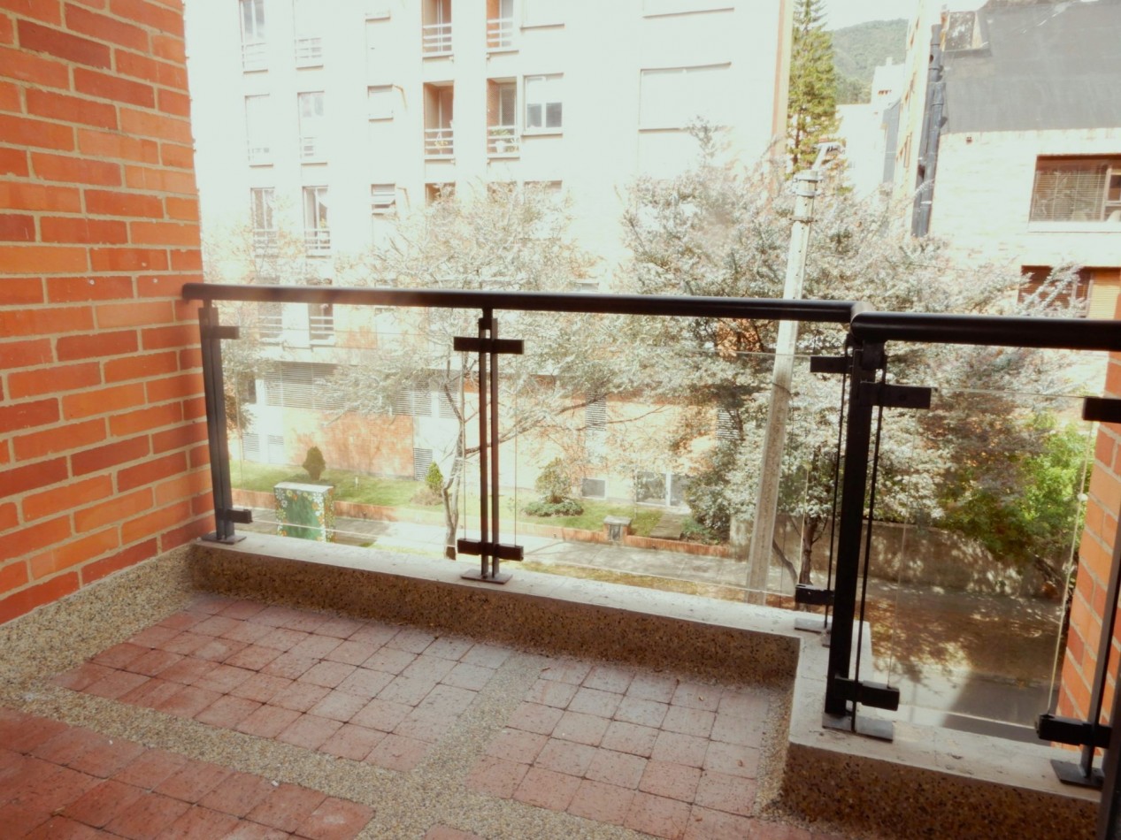 Apartamento en Arriendo Bella Suiza 2 Alcobas con Baño y 2 parqueaderos