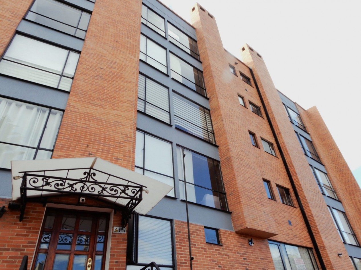 Apartaestudio en Arriendo Alhambra con Alcoba Independiente y Parqueadero