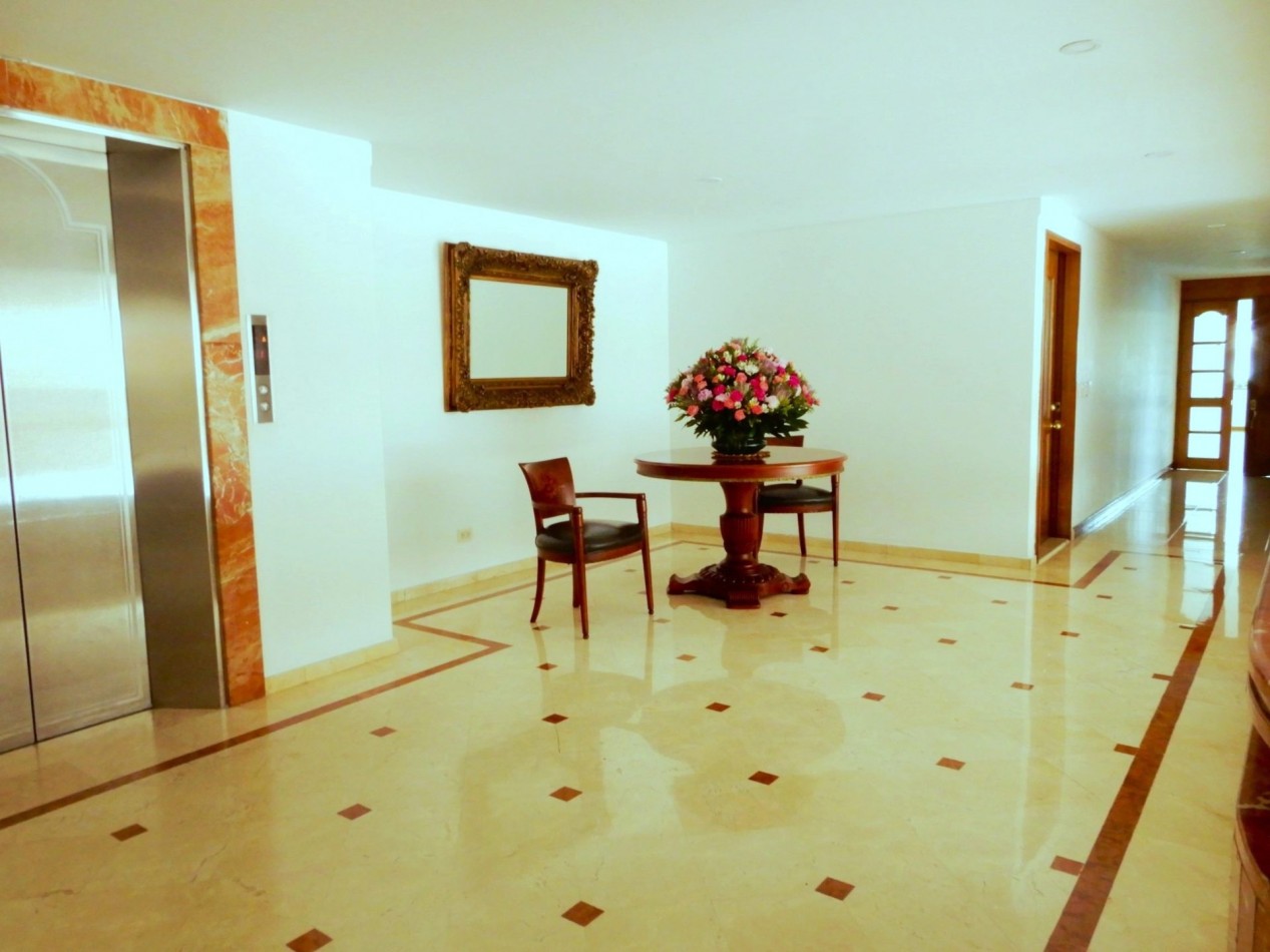 Apartamento en Venta PH Duplex San Patricio 3 Alcobas y Terraza