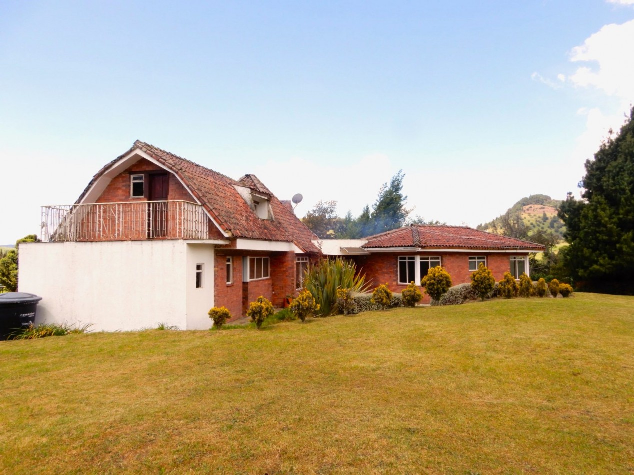 Casa en Venta La Calera Vereda Buenos Aires rodeada de jardines