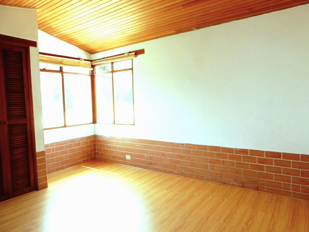 Casa en Venta La Calera Vereda Buenos Aires rodeada de jardines